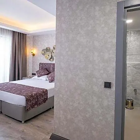 Hotel Avion 5*