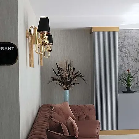 Hotel Avion 5*