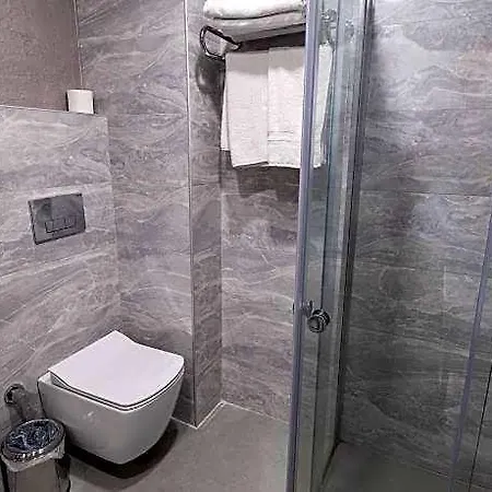 Hotel Avion 5*